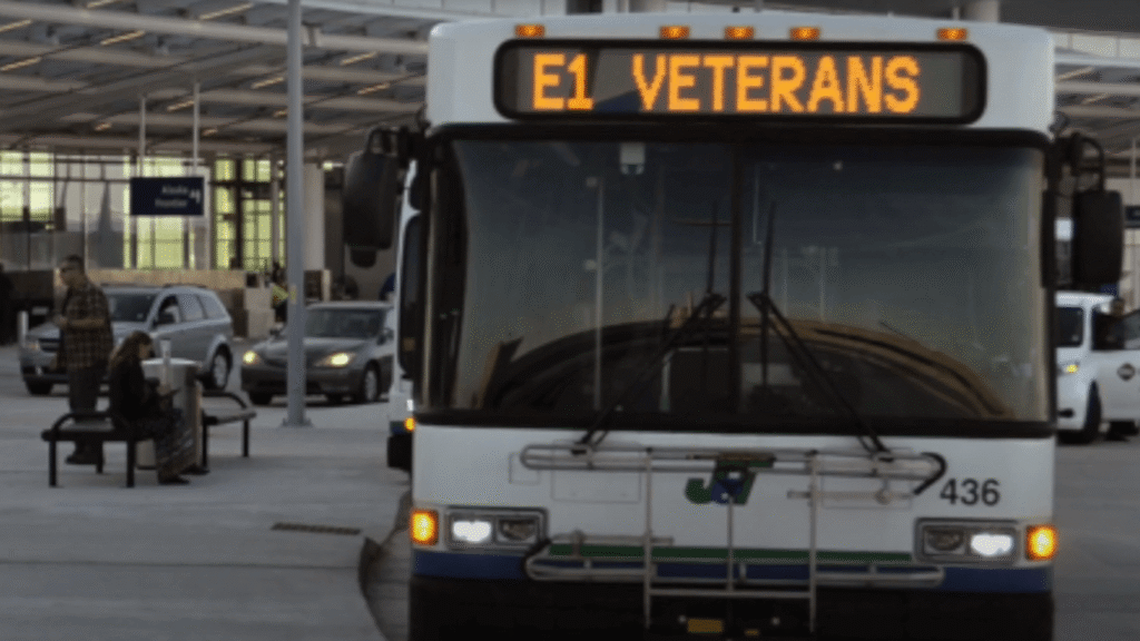 New Orleans French Quarter Hotels with Airport Shuttle Jefferson Transit E1 Bus